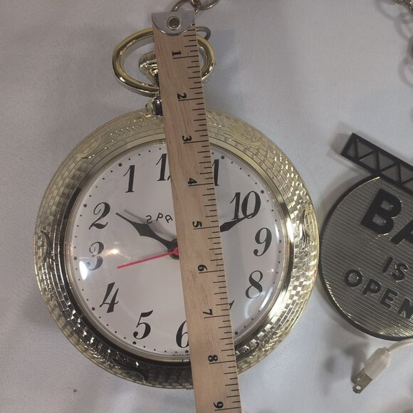 VTG Spartus Corp.  Bar Is Open/Closed Backwards Running Wall Clock WORKS GREAT - Picture 14 of 16